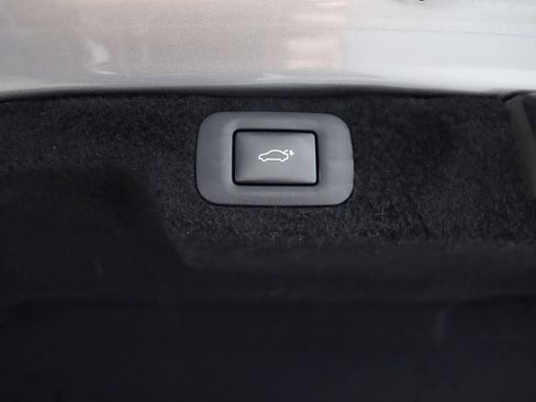 Used 2018 Lexus LS 500h AWD w/ Accessory Package (Z2) image 39