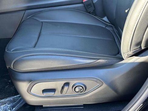 New 2026 Jeep Grand Cherokee Limited AWD/4WD image 14
