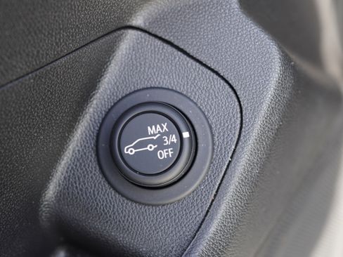 Used 2024 GMC Terrain Denali w/ Denali Premium Package image 32