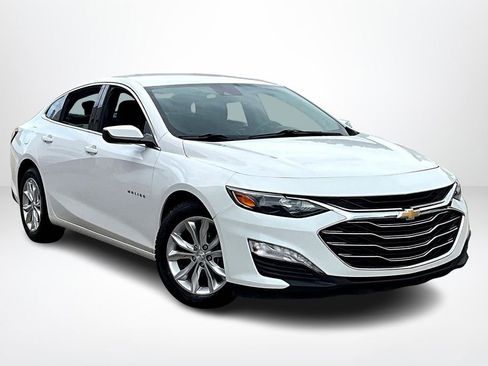 Used 2020 Chevrolet Malibu LT image 3
