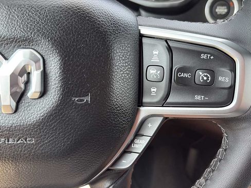 Used 2025 RAM 1500 Big Horn AWD/4WD image 10