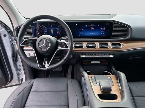 Used 2024 Mercedes-Benz GLE 350 4MATIC w/ Winter Package image 47