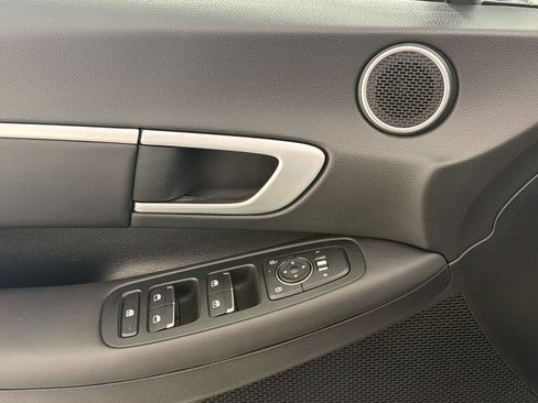 Used 2025 Hyundai Sonata SEL FWD image 15