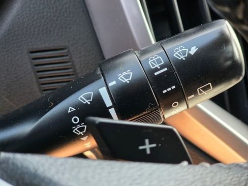 Used 2020 Subaru Ascent Premium w/ Sport Package image 39