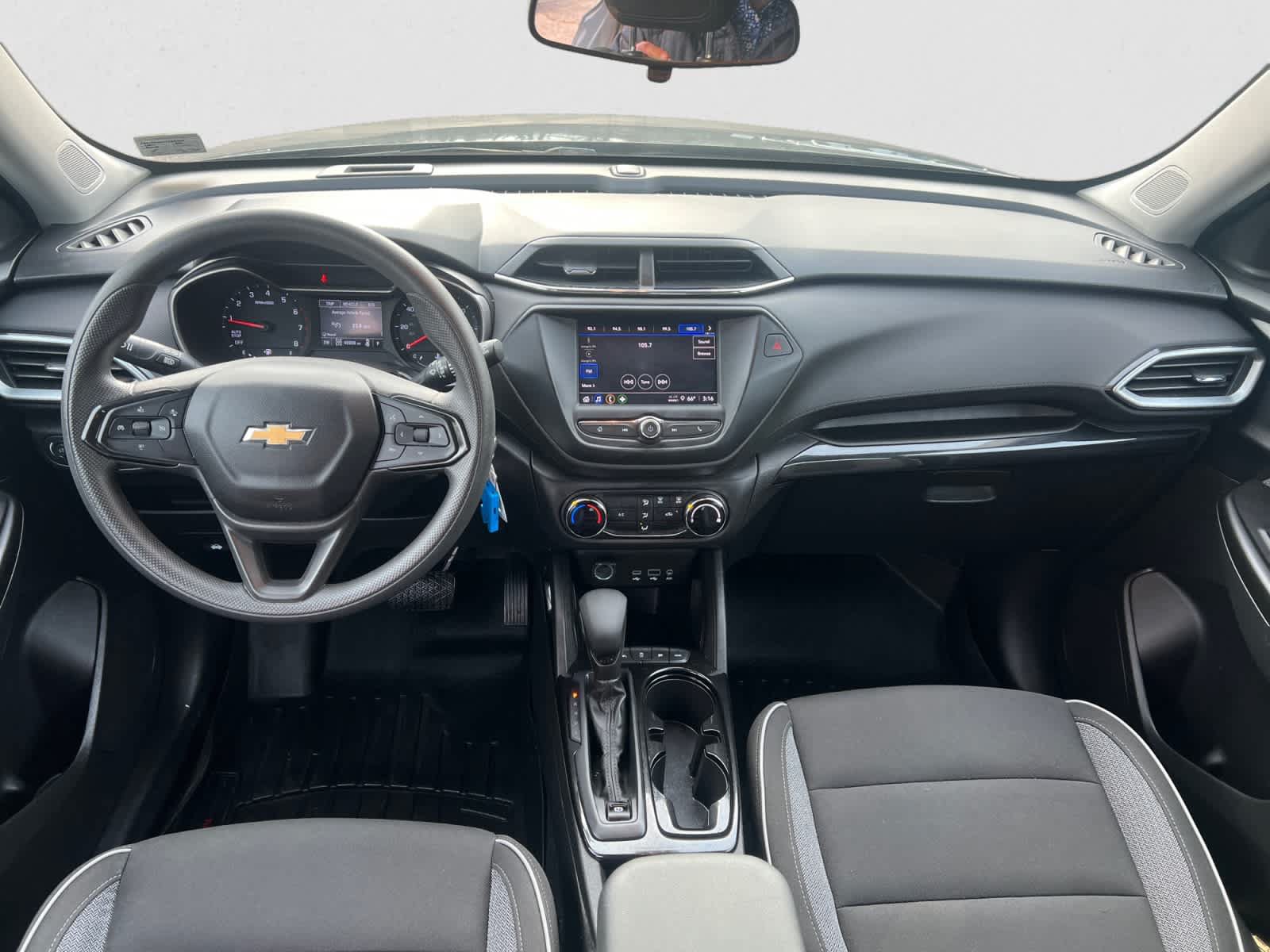 Used 2021 Chevrolet TrailBlazer LS AWD/4WD image 12