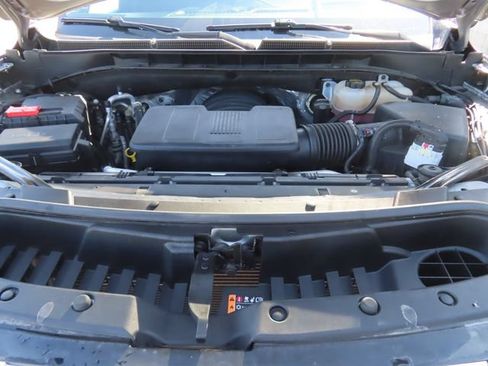 Used 2024 GMC Yukon XL Denali w/ Advanced Technology Package AWD/4WD image 13