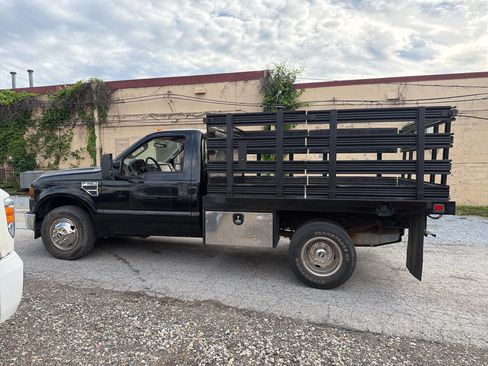 Used 2008 Ford F350 2WD Regular Cab Super Duty image 5