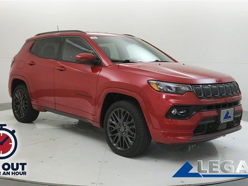 Used 2022 Jeep Compass Limited image 1