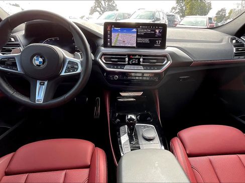 Used 2025 BMW X4 xDrive30i w/ Premium Package image 15