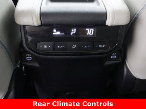 Certified 2024 Toyota Grand Highlander XLE image 29