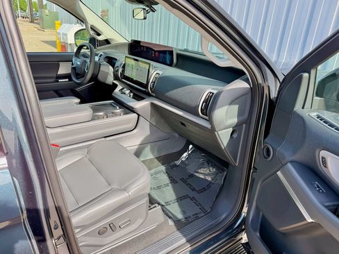 New 2026 Ford Expedition Max Active AWD/4WD image 25