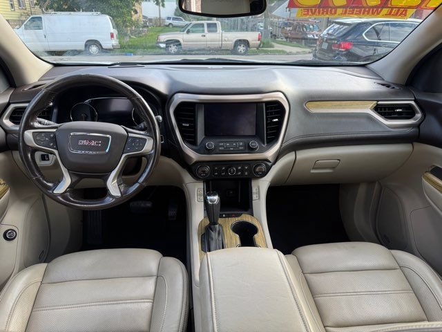 Used 2019 GMC Acadia Denali AWD/4WD image 11