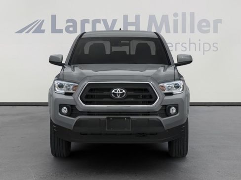 Certified 2022 Toyota Tacoma TRD Sport image 4
