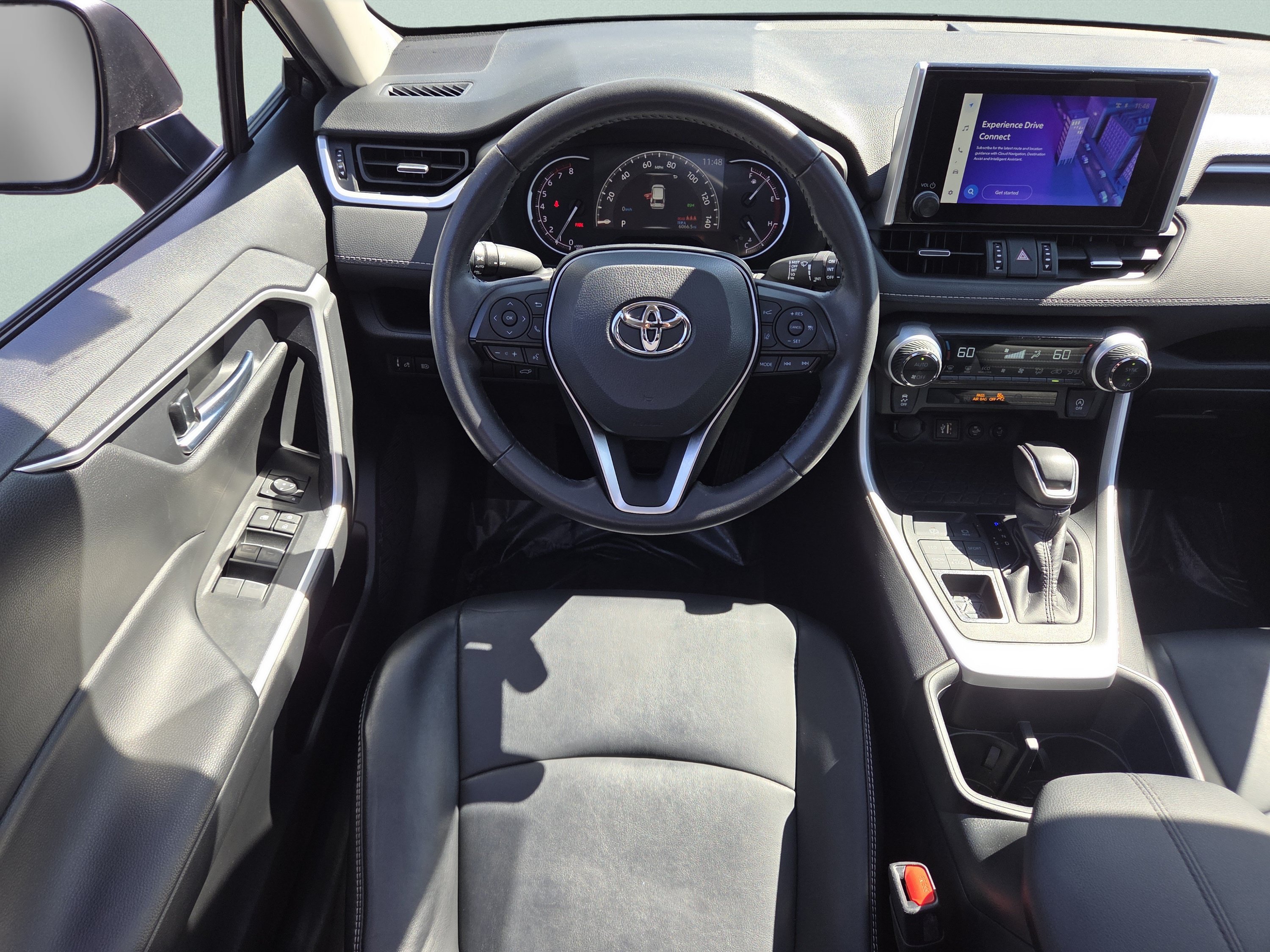 Used 2024 Toyota RAV4 XLE Premium AWD/4WD image 4