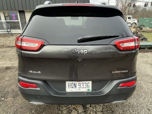Used 2016 Jeep Cherokee Limited image 4