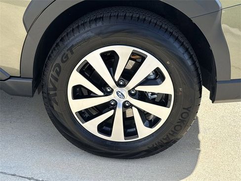 Certified 2025 Subaru Outback Premium image 12