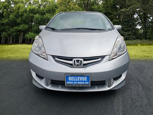 Used 2011 Honda Fit Sport image 2