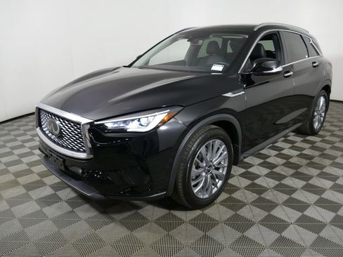 Used 2023 INFINITI QX50 Luxe AWD/4WD image 7