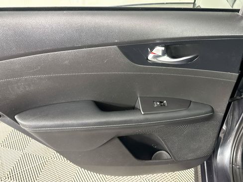 Used 2024 Kia Forte GT-Line w/ GT-Line Premium Package FWD image 43