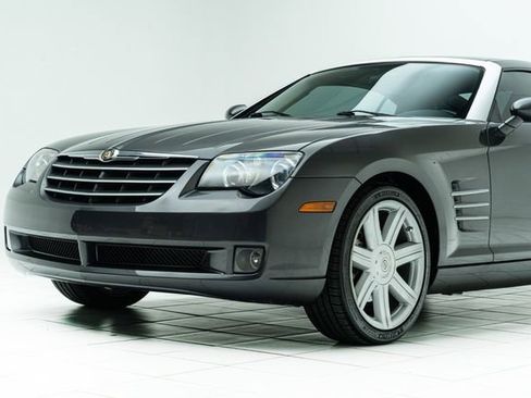 Used 2004 Chrysler Crossfire Limited image 10