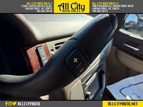 Used 2011 GMC Yukon SLT w/ SLT-2 Equipment Package image 22