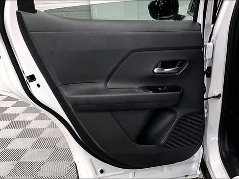 New 2026 Nissan Kicks SV w/ Cold Weather Package FWD image 32