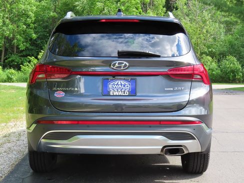 Used 2022 Hyundai Santa Fe Limited AWD/4WD image 16