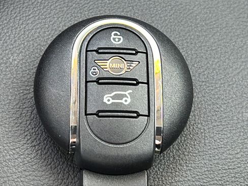 Used 2020 MINI Cooper S FWD image 22
