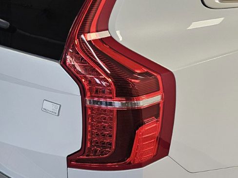 Used 2023 Volvo XC90 T8 Ultimate w/ Protection Package AWD/4WD image 38
