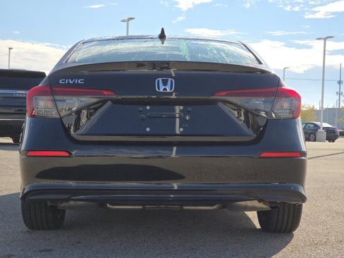Used 2023 Honda Civic EX image 16
