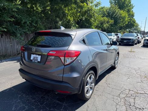 Used 2019 Honda HR-V LX image 2