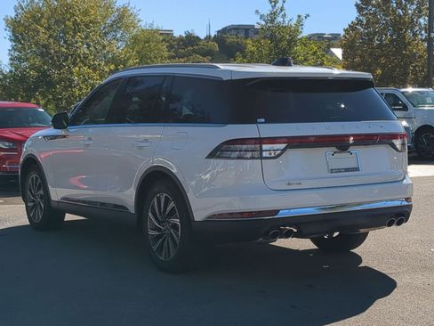 New 2026 Lincoln Aviator 2WD image 5