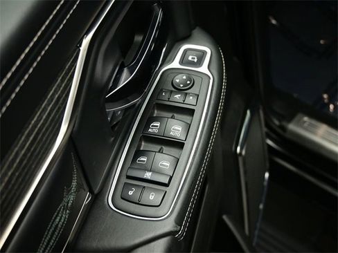 Used 2022 RAM 3500 Limited w/ Max Tow Package image 22