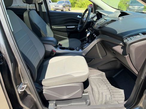 Used 2016 Ford Escape SE w/ SE Cold Weather Package image 24