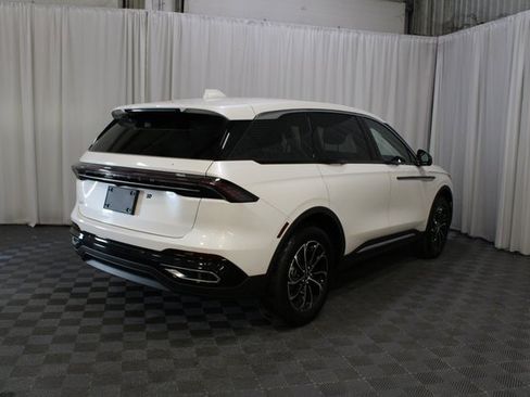 New 2026 Lincoln Nautilus Premier image 41