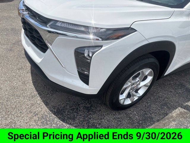 New 2026 Chevrolet Trax LS w/ LS Convenience Package FWD image 10