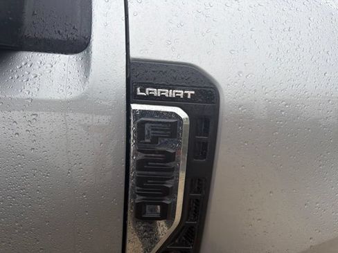 Used 2024 Ford F250 Lariat w/ Lariat Ultimate Package AWD/4WD image 4
