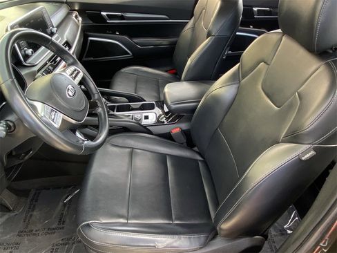 Used 2020 Kia Telluride S w/ S 8 Passenger Seating Package image 19