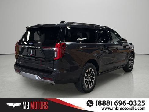 Used 2025 Ford Expedition Max Platinum AWD/4WD image 4
