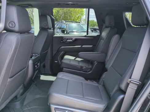 Used 2025 Chevrolet Tahoe Z71 w/ Z71 Off-Road Package image 12