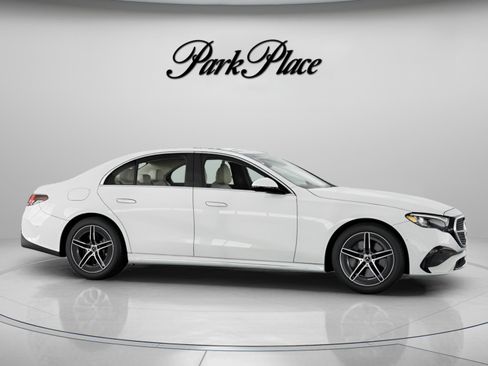 New 2026 Mercedes-Benz E 450 4MATIC Sedan image 29