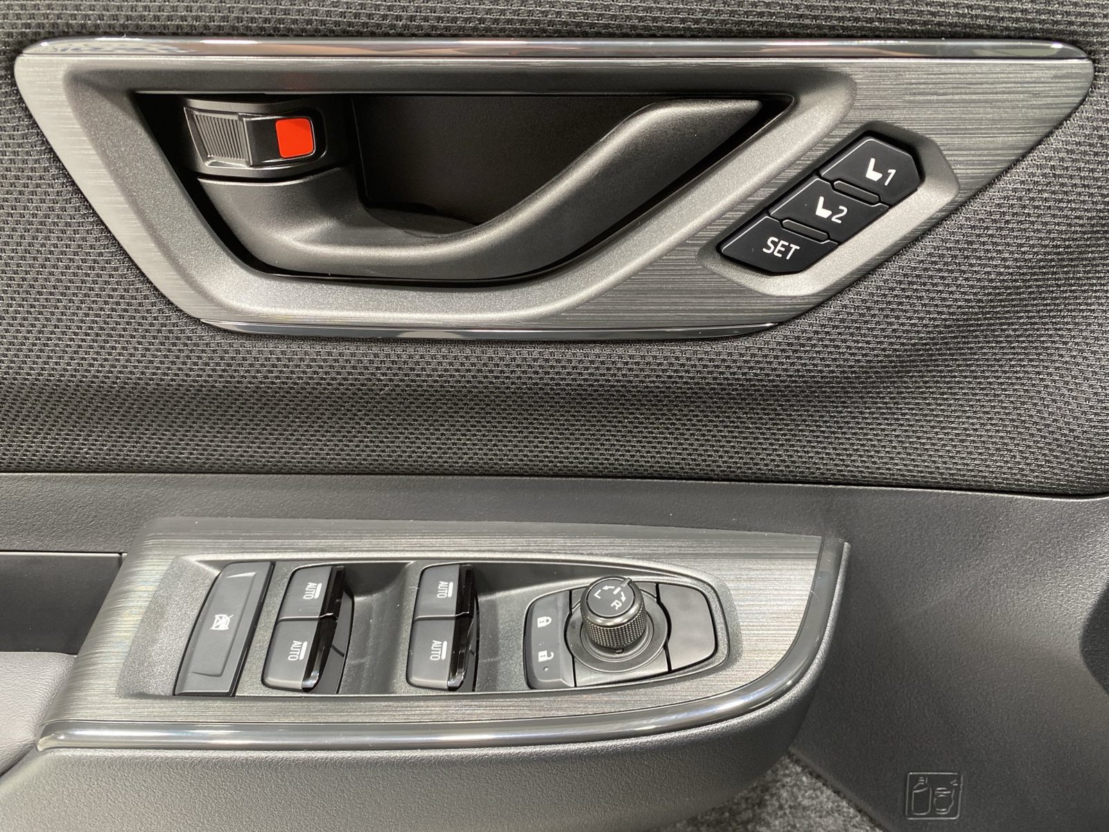 New 2026 Subaru Outback Limited AWD/4WD image 13