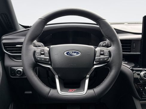 Used 2023 Ford Explorer ST w/ Equipment Group 401A AWD/4WD image 12