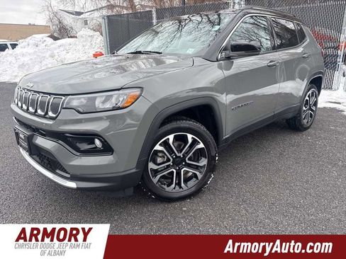 Used 2022 Jeep Compass Limited image 1