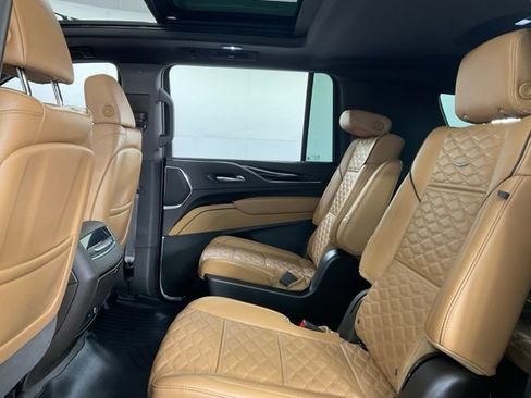Used 2023 Cadillac Escalade ESV Sport w/ Touring Package AWD/4WD image 29