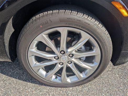 Used 2025 Buick Encore GX Avenir w/ Avenir Technology Package image 11