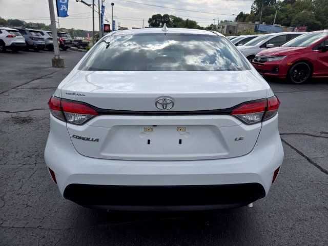 Used 2025 Toyota Corolla LE FWD image 7