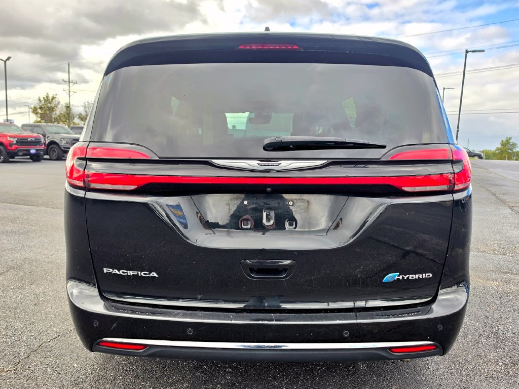 Used 2023 Chrysler Pacifica Limited FWD image 5