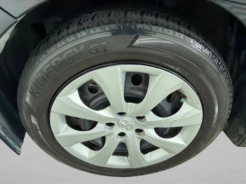Used 2023 Toyota Corolla LE FWD image 11