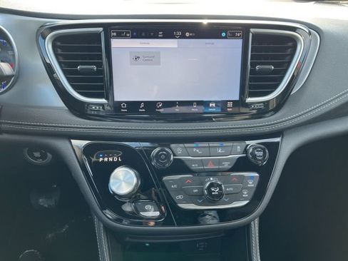 New 2026 Chrysler Pacifica Limited w/ S Appearance Package image 13